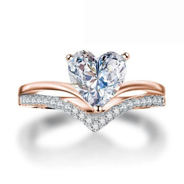 Heart‑Cut Center Stone V‑Shaped Paved Stackable Ring Set, Three‑Color Options