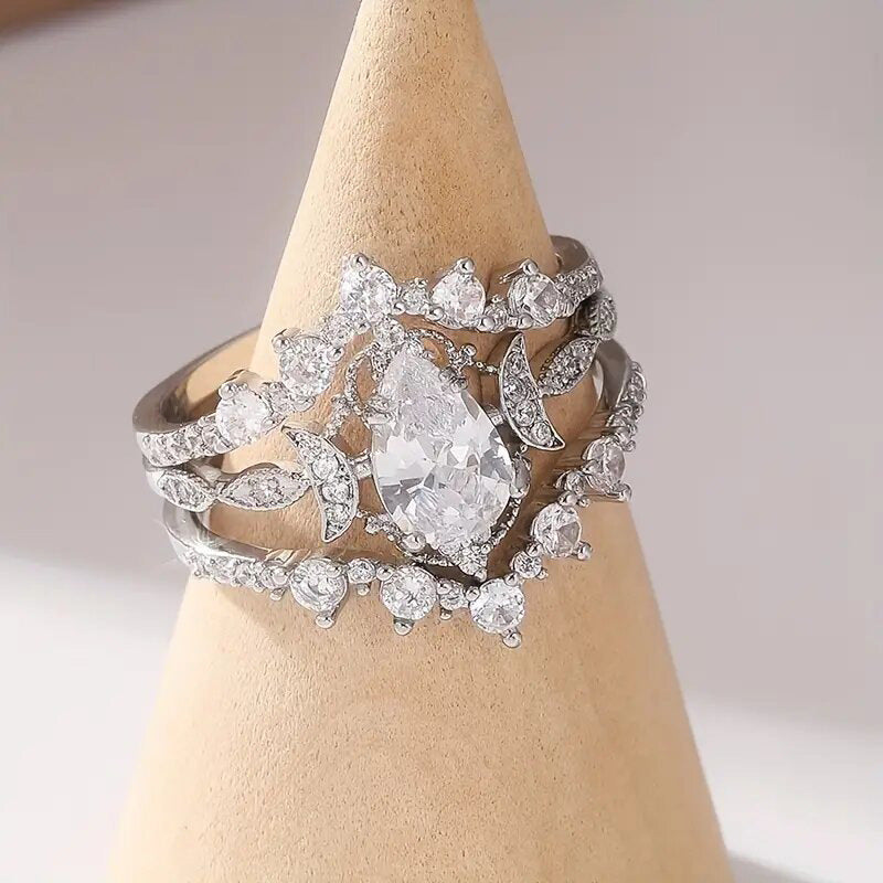Vintage Moon‑Star Pear‑Cut Multi‑Layer Paved Ring
