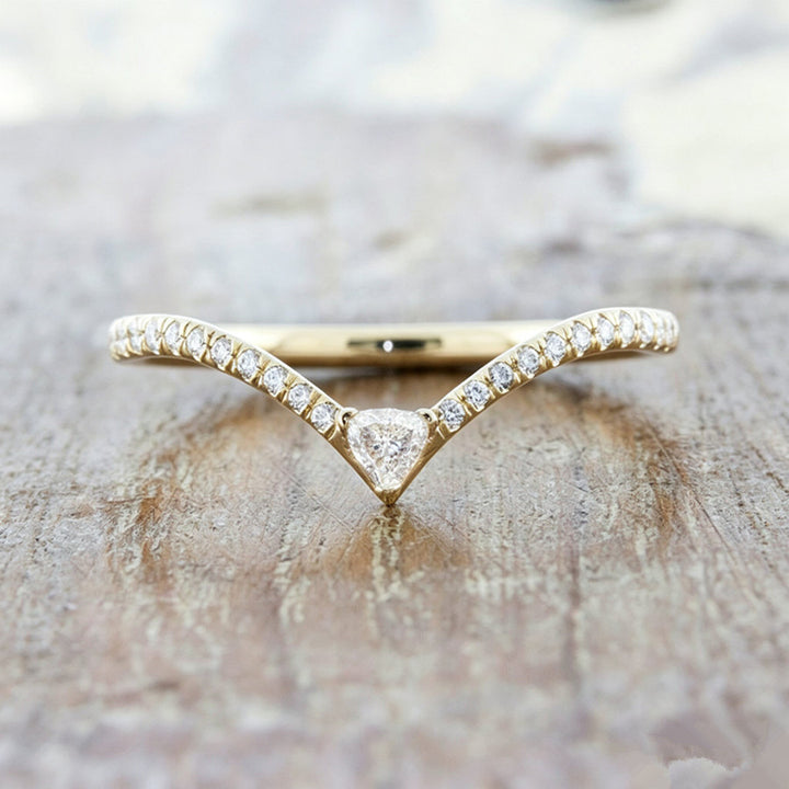 Gold Oval‑Stone Wave Stackable Ring Set