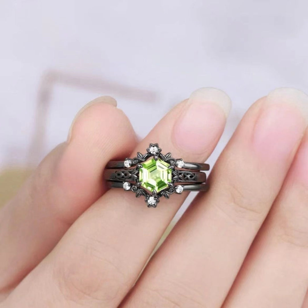 Black‑Tone Hexagonal Simulated Peridot Floral Ring Set