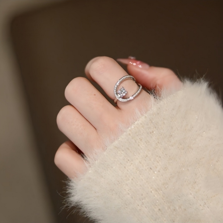 Spacetime Trajectory Double Halo Diamond Ring (Light Luxury Niche Design Band)