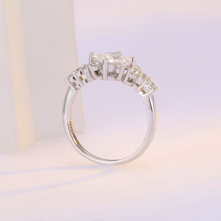 Princess-Cut Center Stone Pavé Accent Ring (Luxury Engagement & Statement Band)