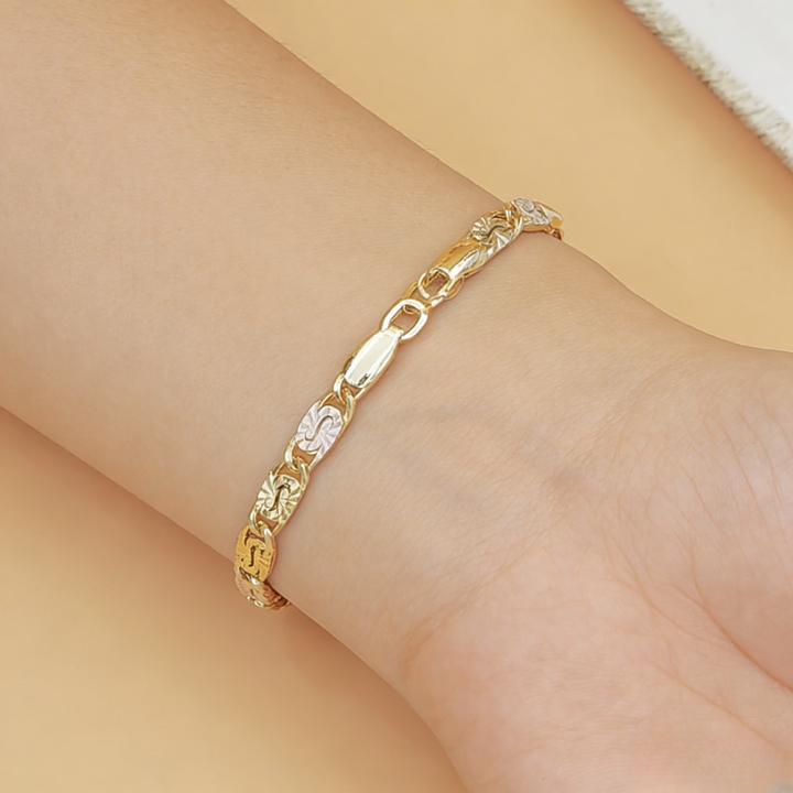 Two-Tone Carved Byzantine Link Bracelet (Vintage Luxury  Titanium Steel Band)