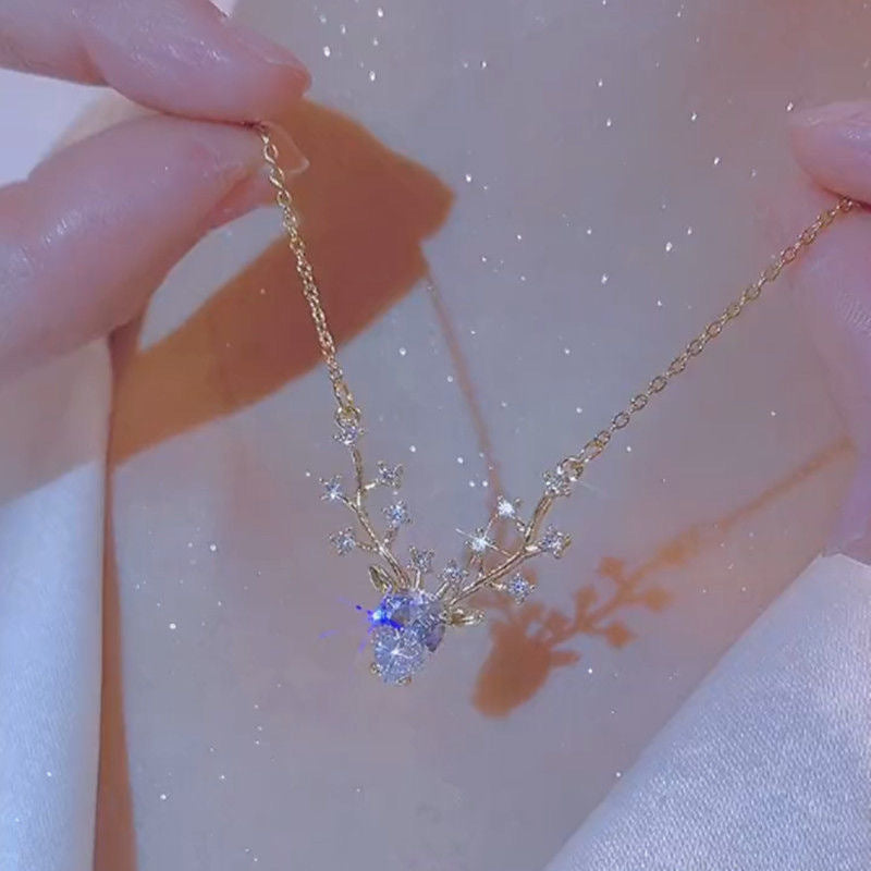 "Deer You" Gemstone Choker Set (Light Luxury Niche Romantic Necklace)