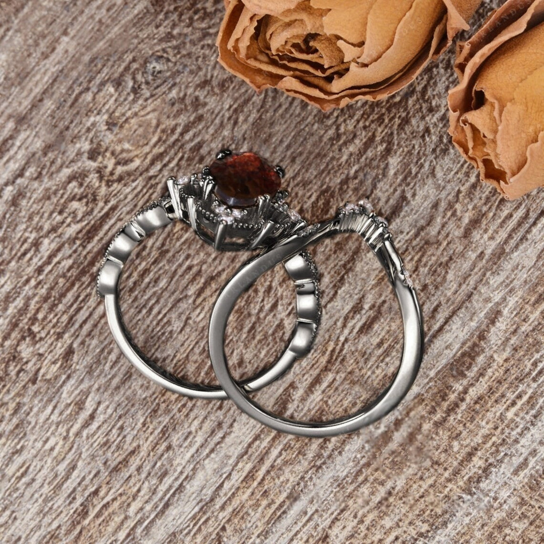 Vintage Gothic Marquise Gemstone Ring (Light Luxury Niche Individual Band)