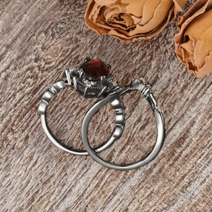 Vintage Gothic Marquise Gemstone Ring (Light Luxury Niche Individual Band)