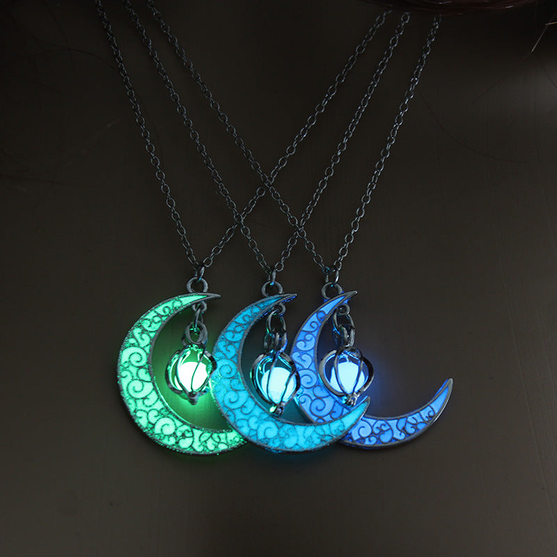 Moon & Star Glow-in-the-Dark Choker Set (Light Luxury Niche Magical Necklace)