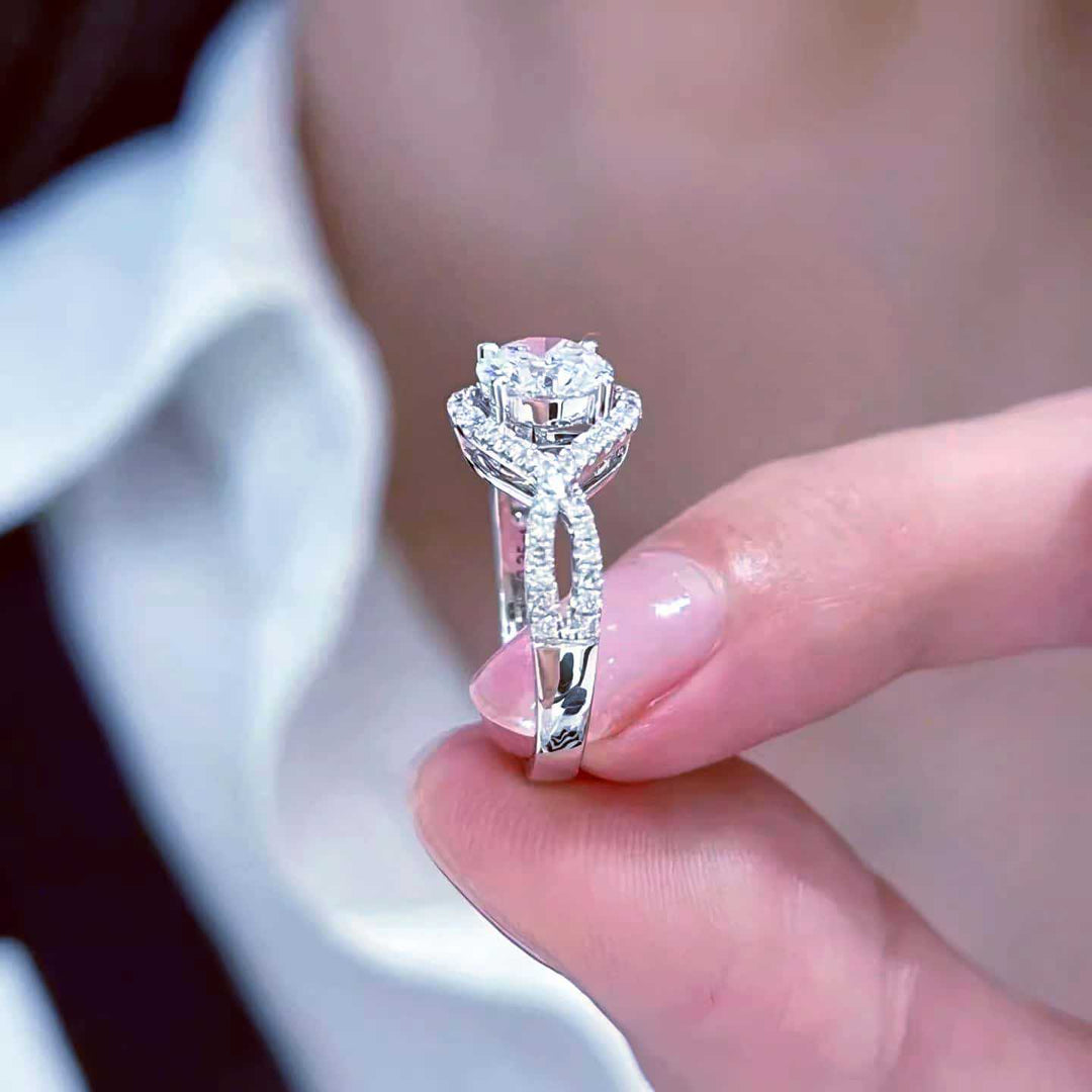 Halo-Set Round Diamond Twisted Shank Ring (Luxury Romantic Proposal Style)