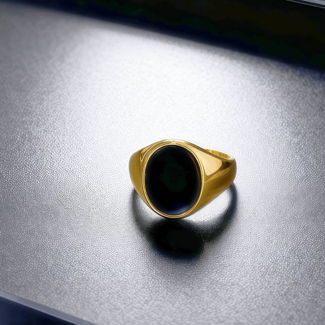 CopyMinimalist Oval Black Agate Titanium Steel Ring (Light Luxury Business Style)