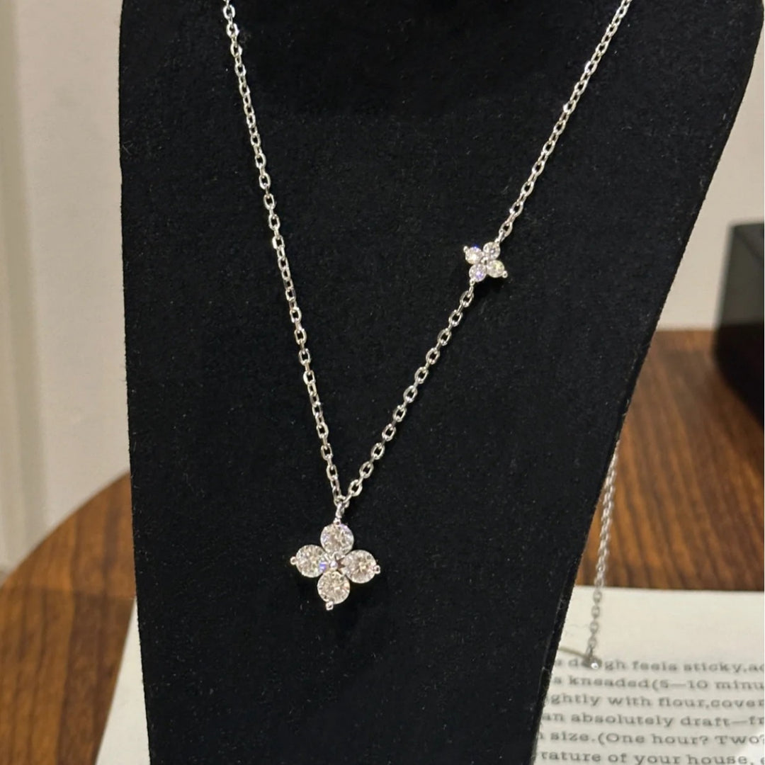 Double Four‑Leaf Clover Diamond Clavicle Necklace