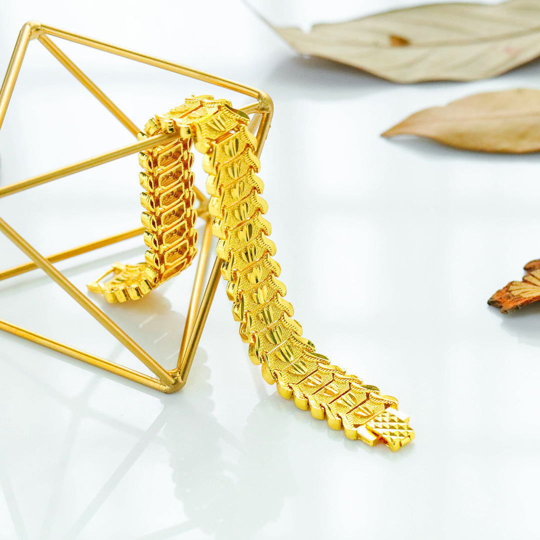 Watchband-Style Engraved Wide Bracelet (Light Luxury Business Personalized Bracelet)