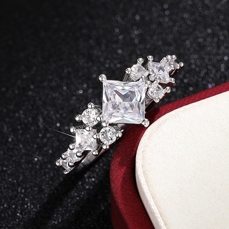 Princess Cut Diamond Staggered Pavé Ring (Light Luxury Niche Elegant Band)