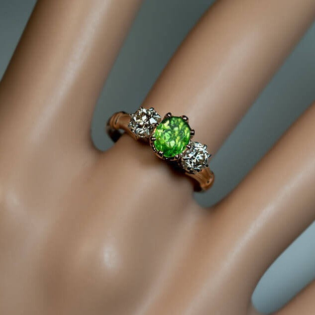 Three‑Stone Oval Peridot Vintage Ring