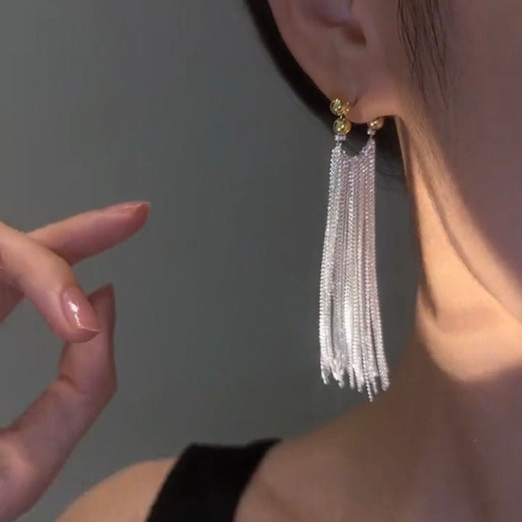 Gold-Silver Contrast Tassel Drop Earrings (Light Luxury Dynamic Atmosphere Earrings)