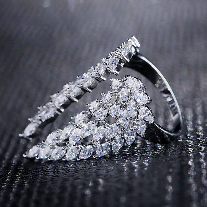 Full‑Paved V‑Shaped Wing Open Ring, 3‑Color Options