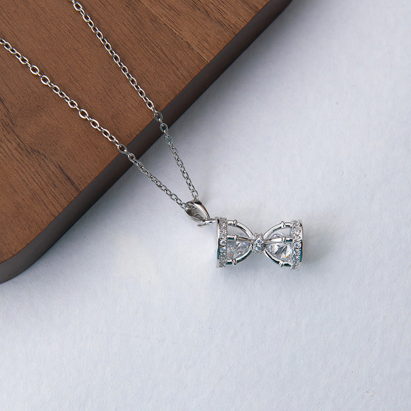 Hourglass Pave Diamond Choker (Light Luxury Niche Commemorative Style)