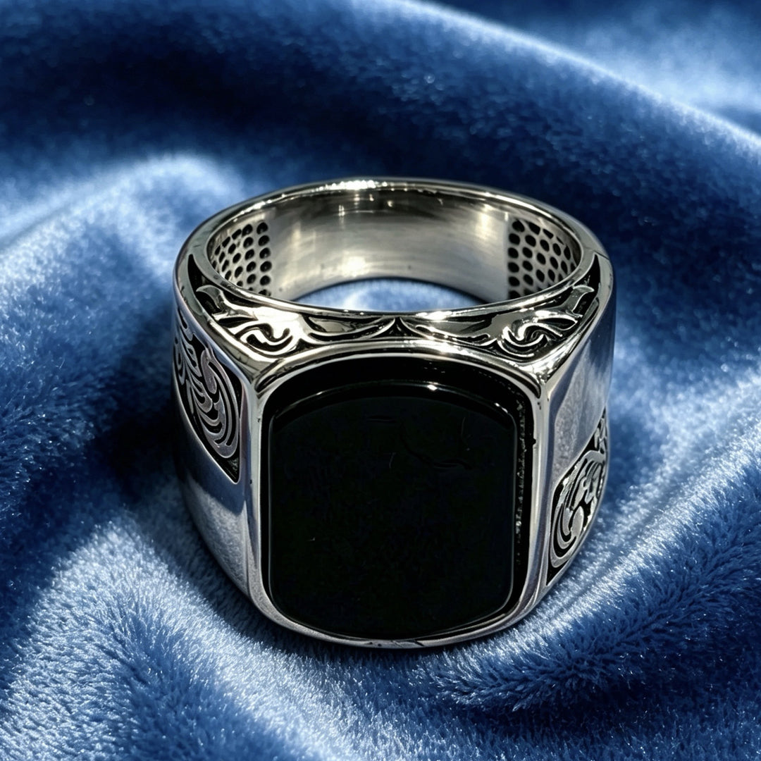 Vintage Cloud Pattern Onyx Signet Men Ring