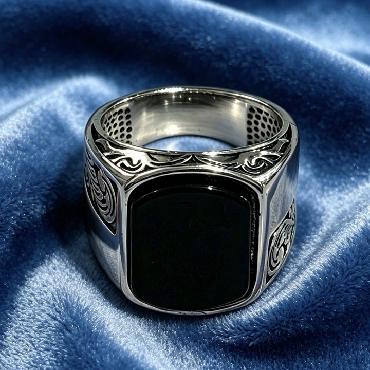 Vintage Cloud Pattern Onyx Signet Men Ring