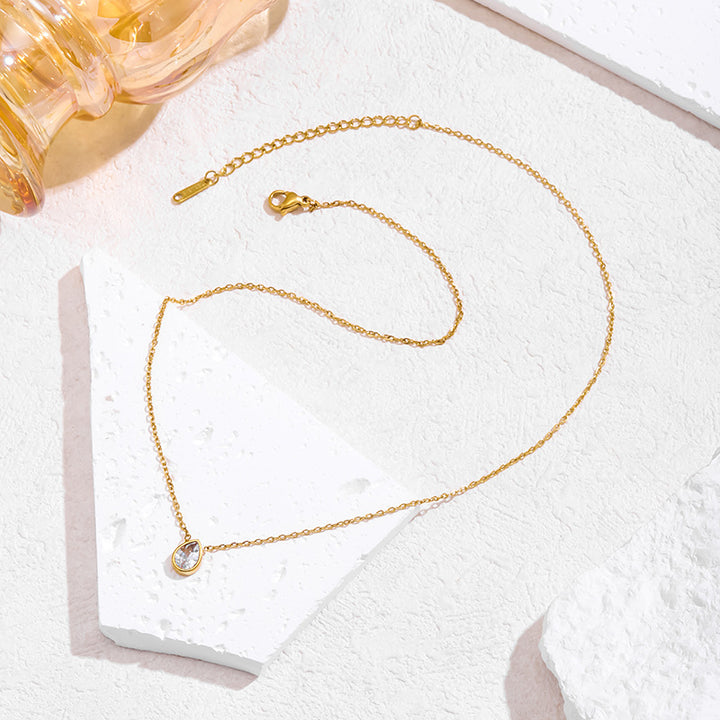 Teardrop Diamond Bezel-Set Clavicle Chain (Light Luxury Niche Minimalist Necklace)