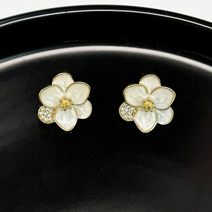 French White Flower Earring Set (Luxury Gentle Elegant Earrings)