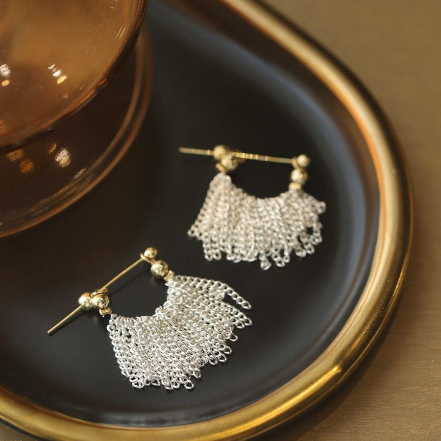 Gold-Silver Contrast Tassel Drop Earrings (Light Luxury Dynamic Atmosphere Earrings)