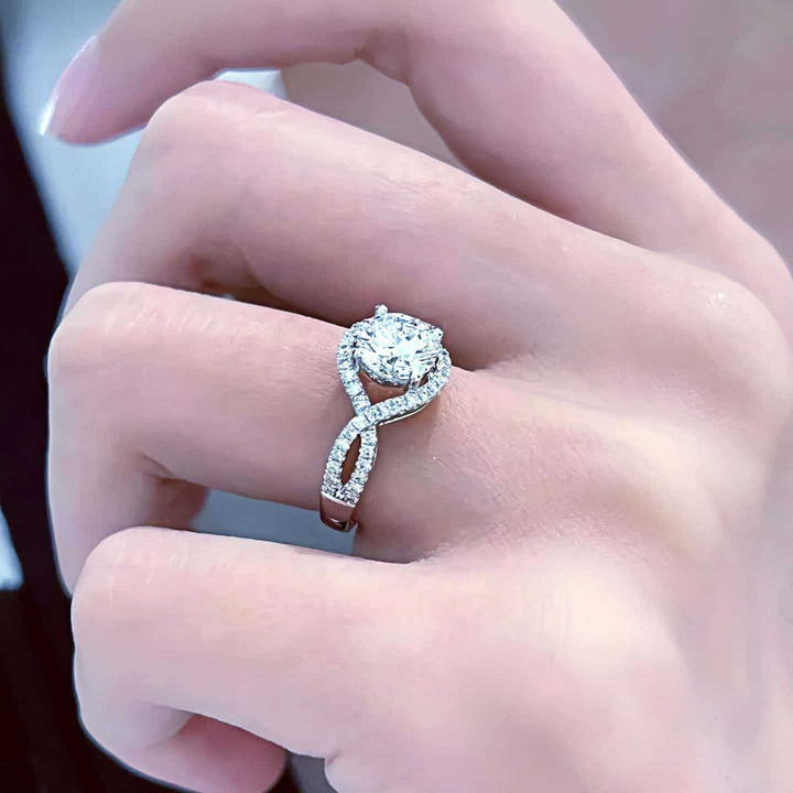 Halo-Set Round Diamond Twisted Shank Ring (Luxury Romantic Proposal Style)