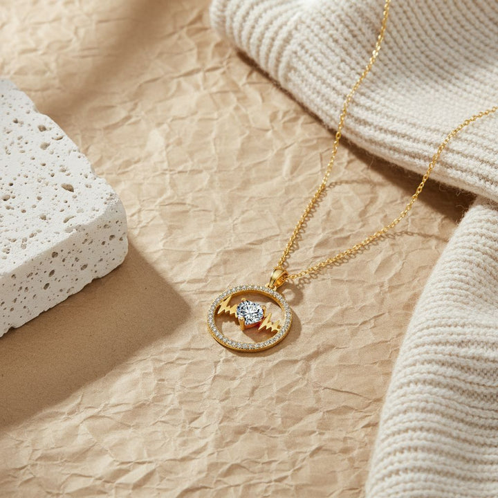 "Heartbeat" Love diamond Necklace (Pavé Circle Clavicle Chain)