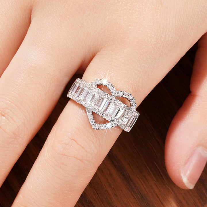 Heart Shaped Baguette Diamond Intertwined Ring (Light Luxury Personalized Romantic Style)