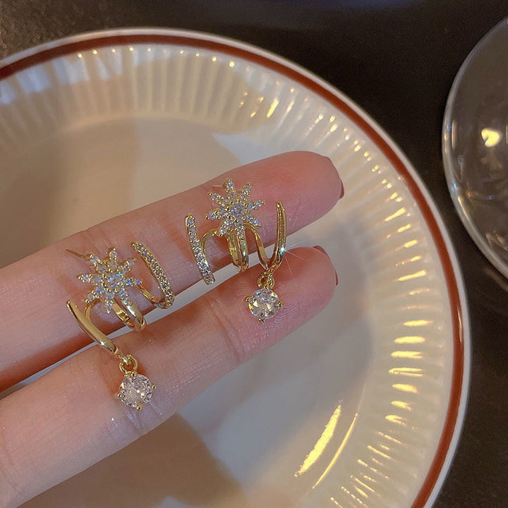 Snowflake Micro-Diamond Three-Prong Earrings (Sweet Vitality Luxury Style)