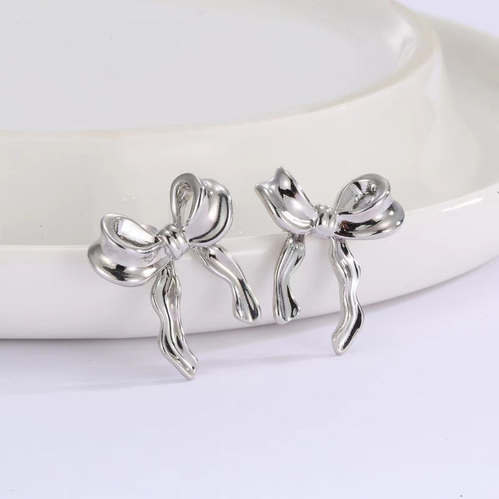 Elegant Bowknot Stud Earrings