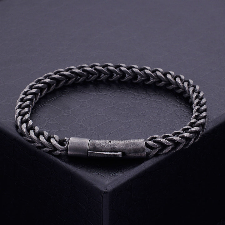 Trendy Hip-Hop Titanium Steel Round Dragon Bone Chain Bracelet