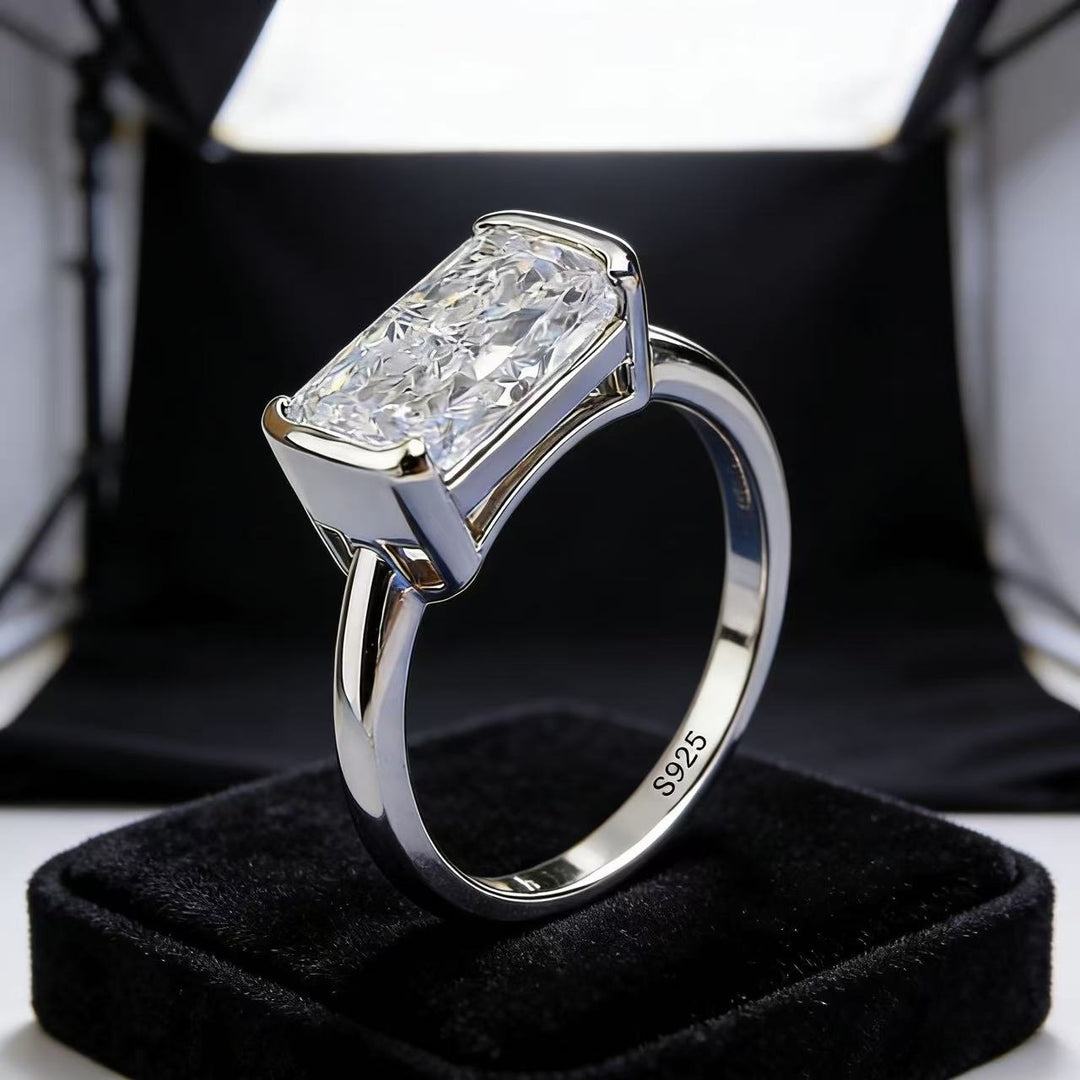 Rectangular Cushion‑Cut Solitaire Bezel‑Set Ring