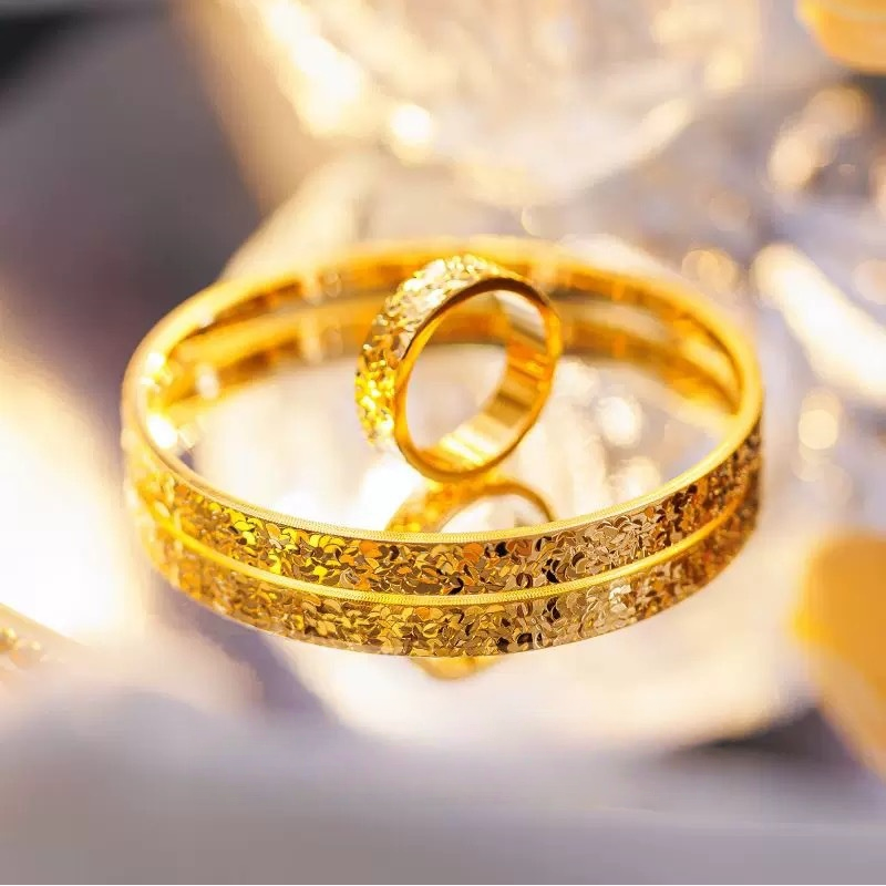 Sparkly Gold Confetti Wide Band Ring (Luxury Statement Ring)