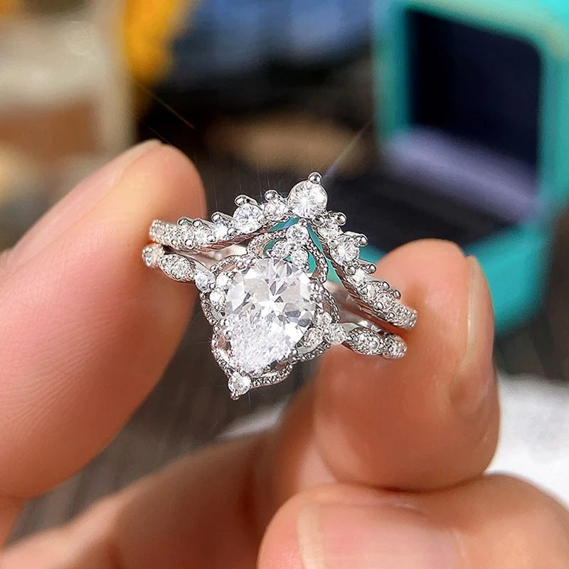Vintage Lace Pear-Cut Center Stone Stackable Ring Set (Light Luxury Niche Romantic Band Set)