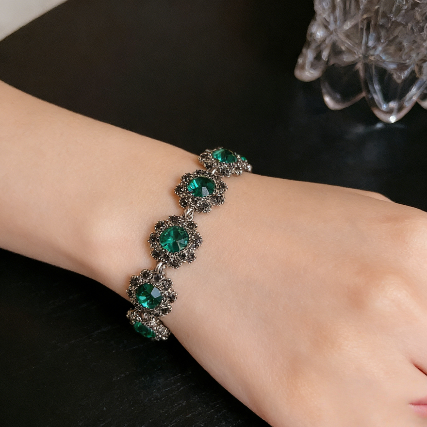 Vintage Emerald Pavé Sunflower Bracelet (Luxury Silver Tone Statement Bangle)