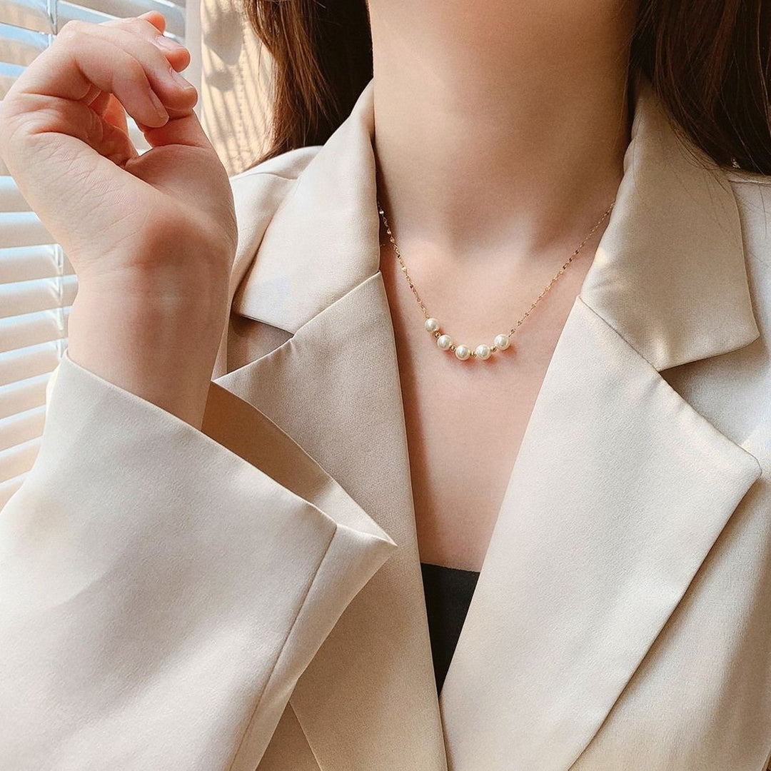 Luxury Pearl Necklace (Silver/Gold Clavicle Chain)