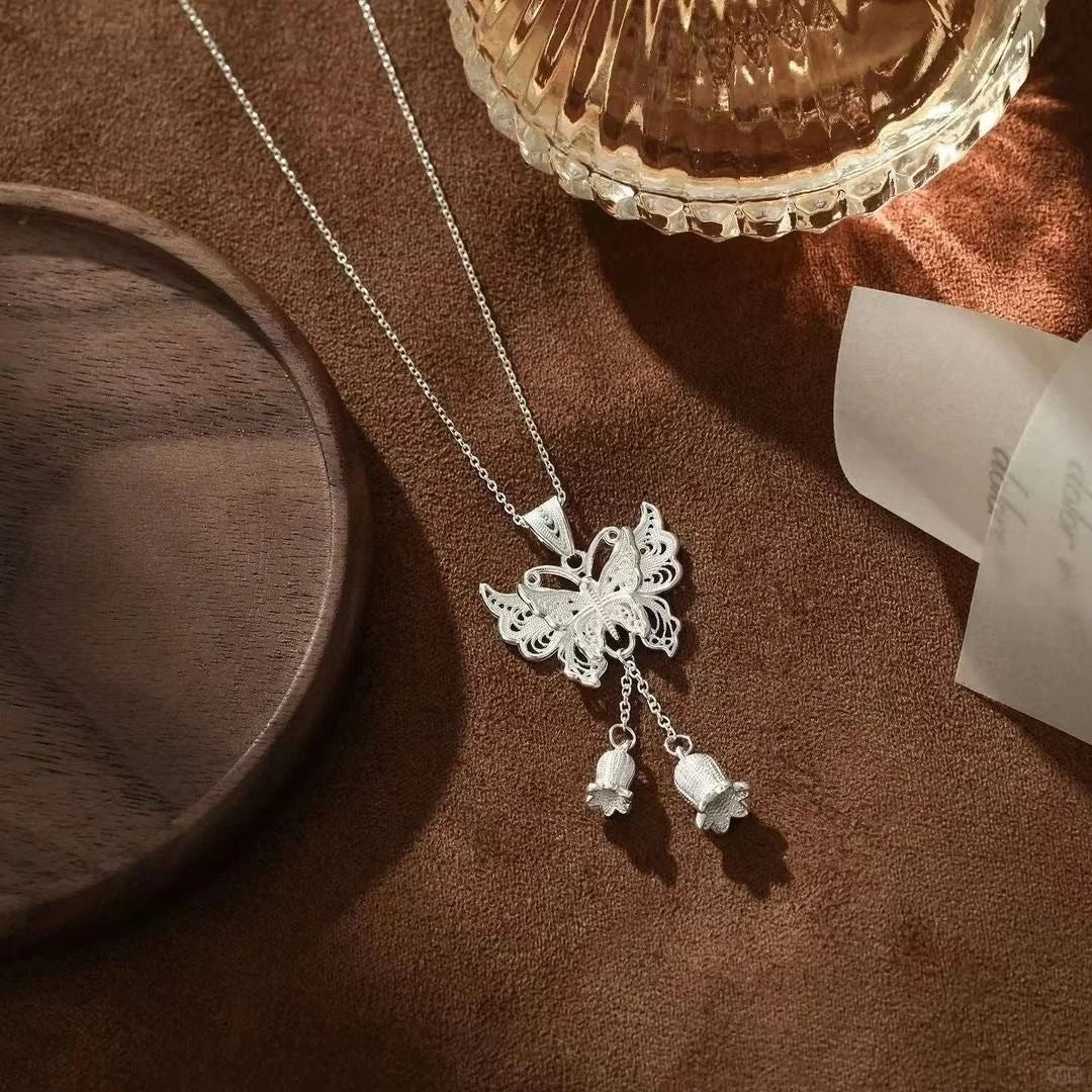 Vintage Double Layer Butterfly Lily of the Valley Pendant Necklace, Antique Silver Ethnic Hollow Pattern Collarbone Chain