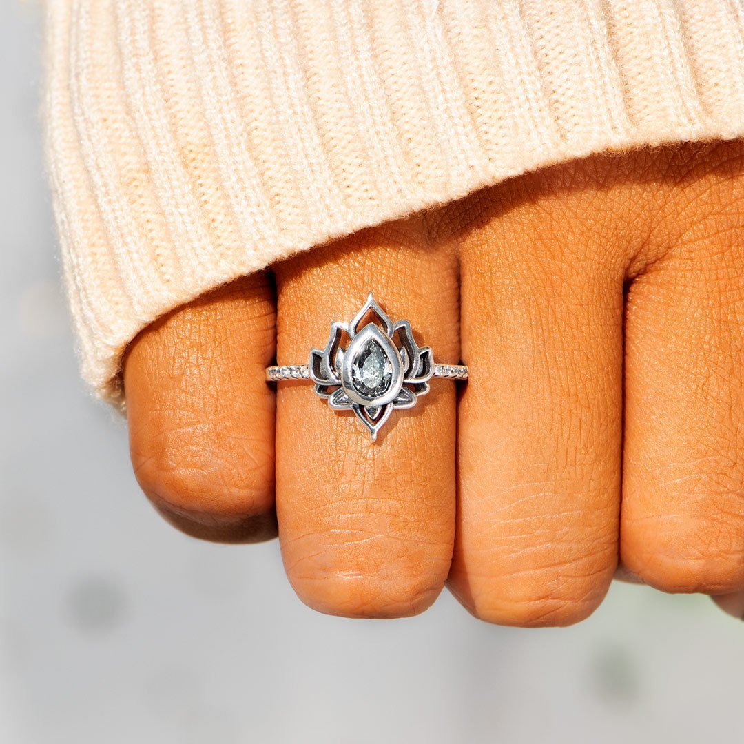 Lotus Teardrop Blue Diamond Ring (Vintage Silver-Style Statement Band)