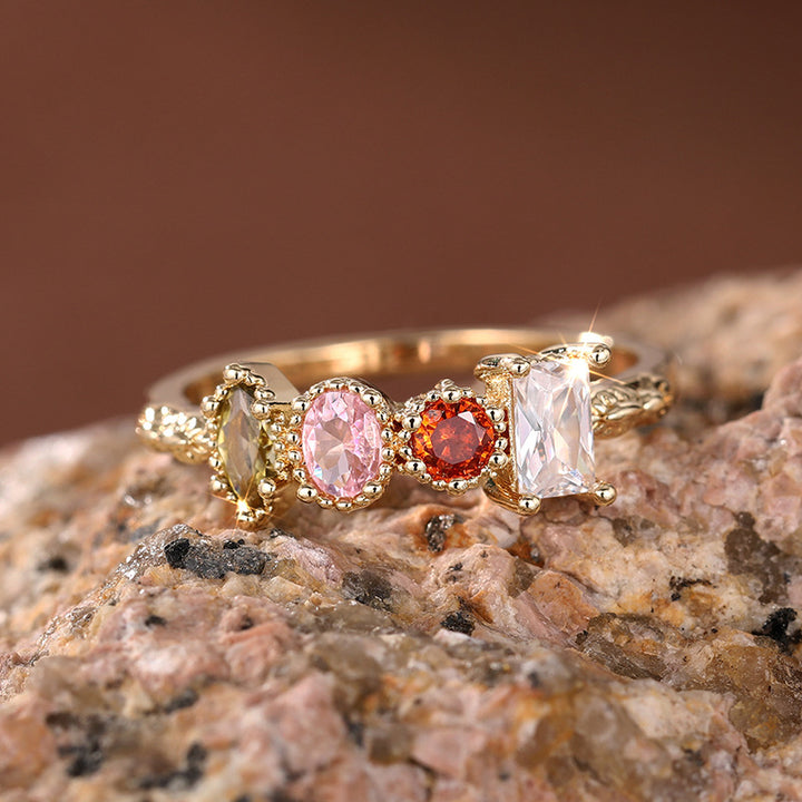 Four Seasons Gemstone Row Ring (Light Luxury Niche Vintage Band)