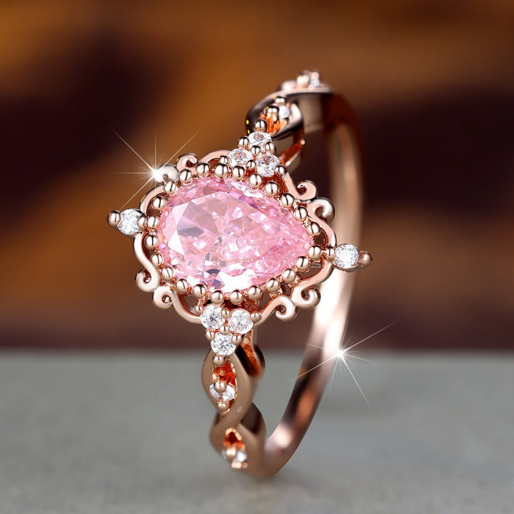 Vintage Pink Diamond Teardrop Carved Ring (Light Luxury Girlish Style Princess Ring)