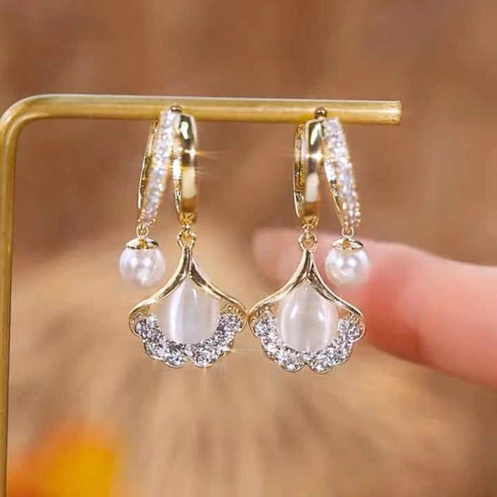 18K Gold Ginkgo Leaf Earrings - Elegant Studs for Office Wear, Luxury High-End Feminine Design