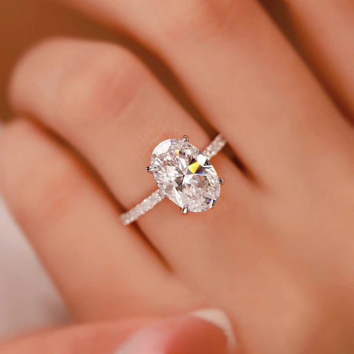 S925 Sterling Silver Oval Cut Four-Prong Engagement Ring for Women