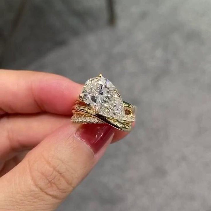 Pear‑Shaped Teardrop Stone Twisted Shank Women’s Engagement Ring