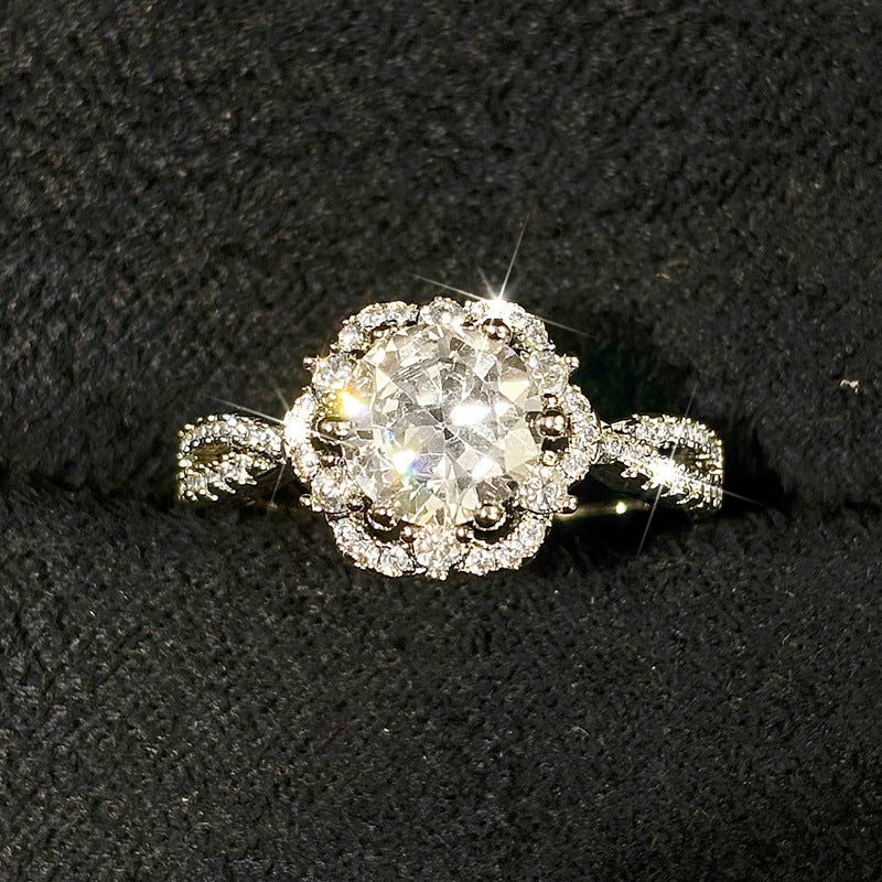 Floral Halo Twist Shank Diamond Ring (Light Luxury Niche Proposal & Engagement Band)