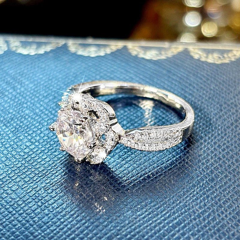 Floral Halo Twist Shank Diamond Ring (Light Luxury Niche Proposal & Engagement Band)