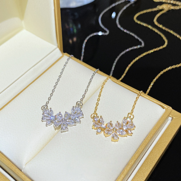Three Flower Curved Diamond Necklace, S925 Sterling Silver Floral Clavicle Chain, Gold & Silver Two-Tone Elegant Jewelry for Women