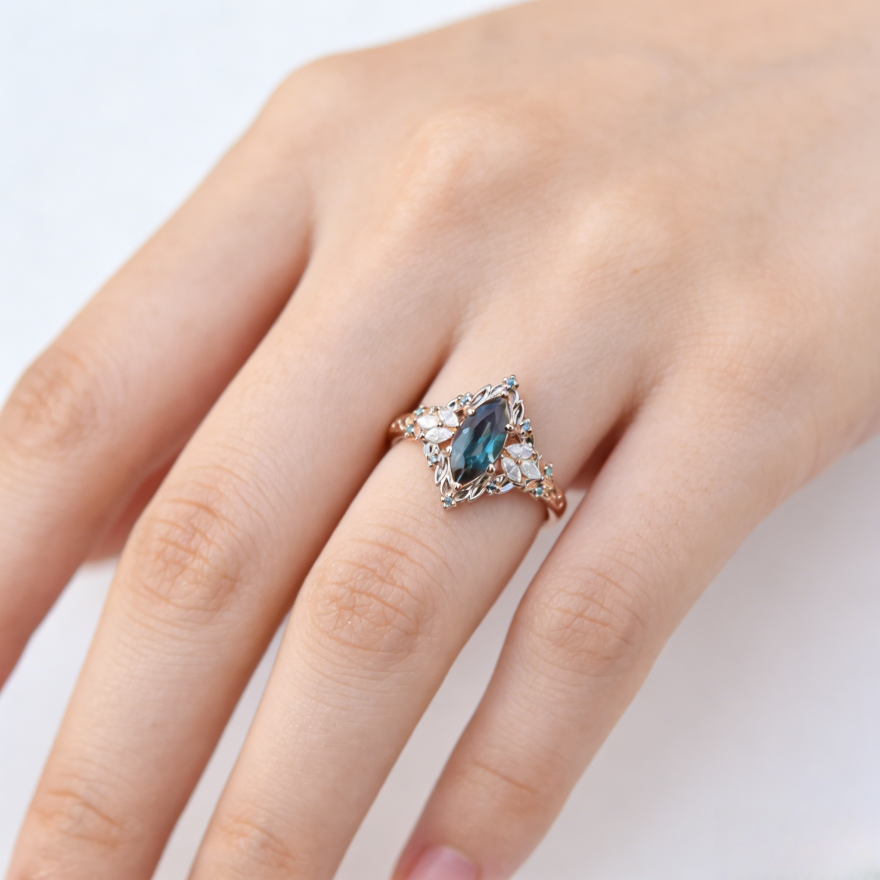 Marquise Cut Iridescent Gem Filigree Ring (Vintage Royal High-End Band)
