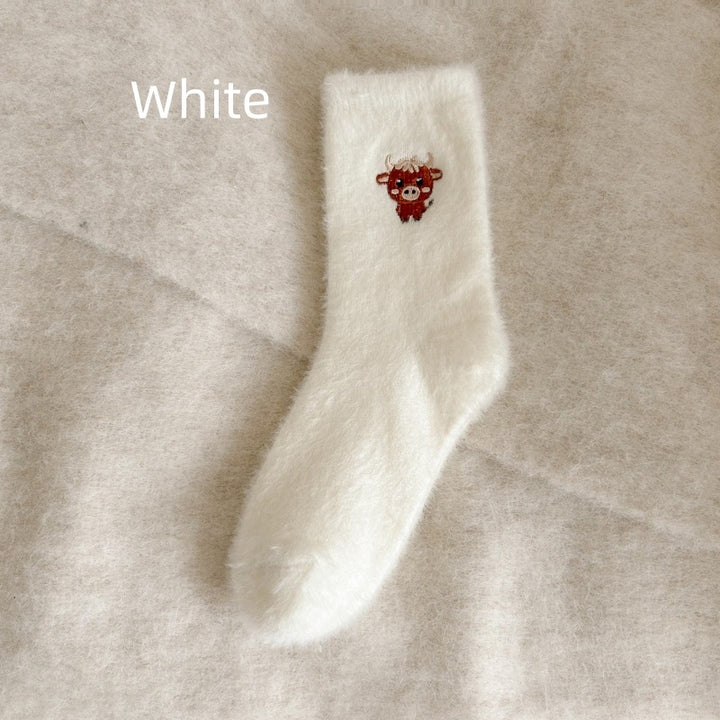 🔥Women's Cute Warm Highland Cow Embroidered Plush Socks