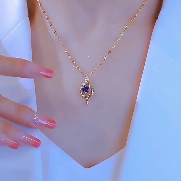 Luxury Streamlined Twisted Purple Diamond Necklace, Elegant Gold Paved Clavicle Chain for Women