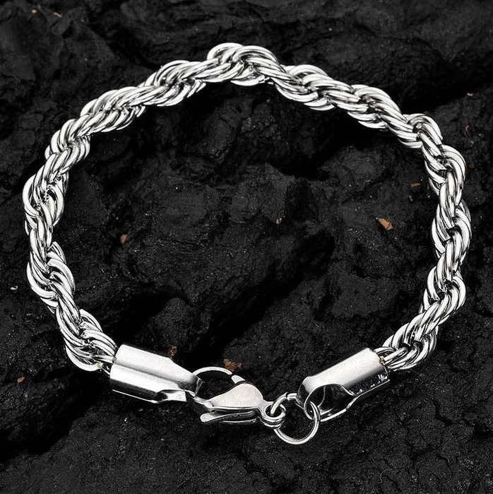 Twisted Chain Titanium Steel Bracelet (Minimalist Unisex Style)